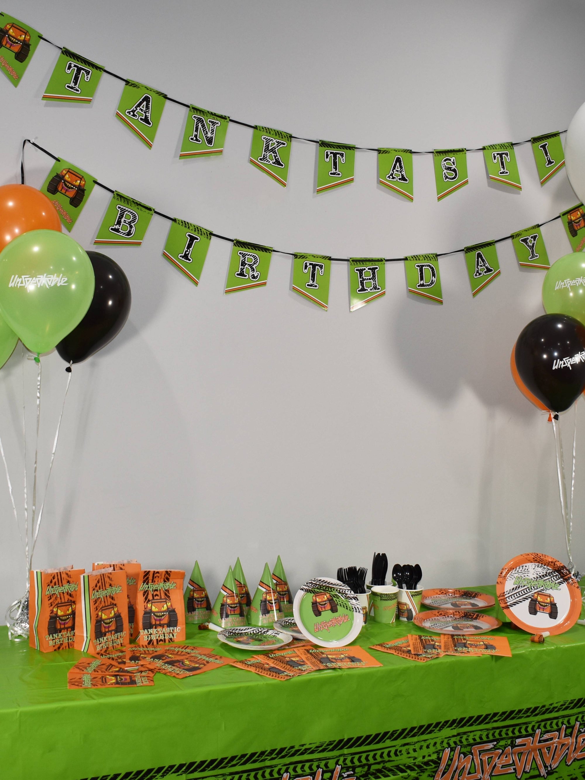 9" LATEX BALLOONS - 10 PACK